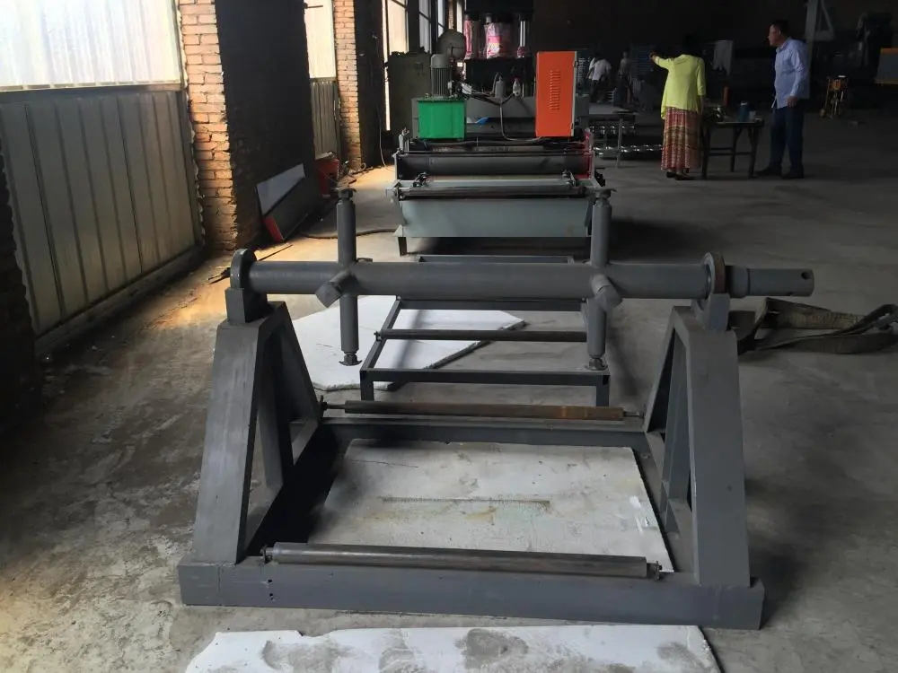 Stone Coated Roof Tile Roll Forming Machine