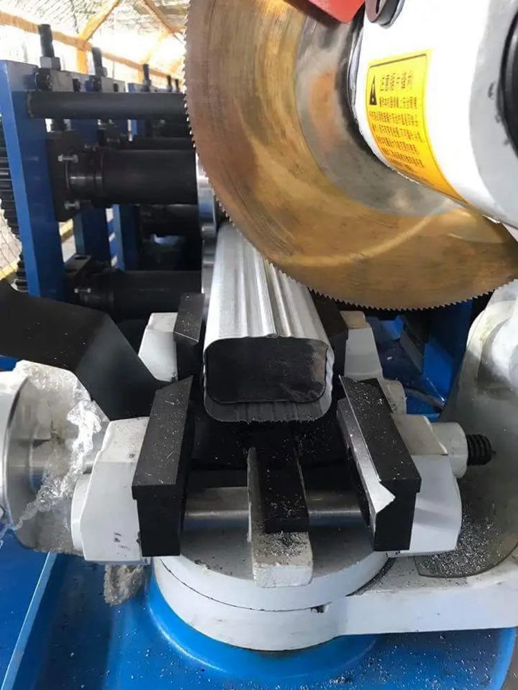 Steel downpipe roll former making machine