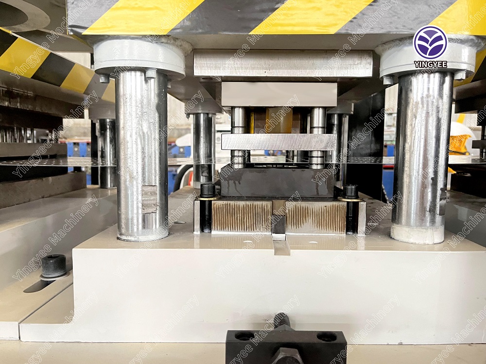 gutter cutting machine