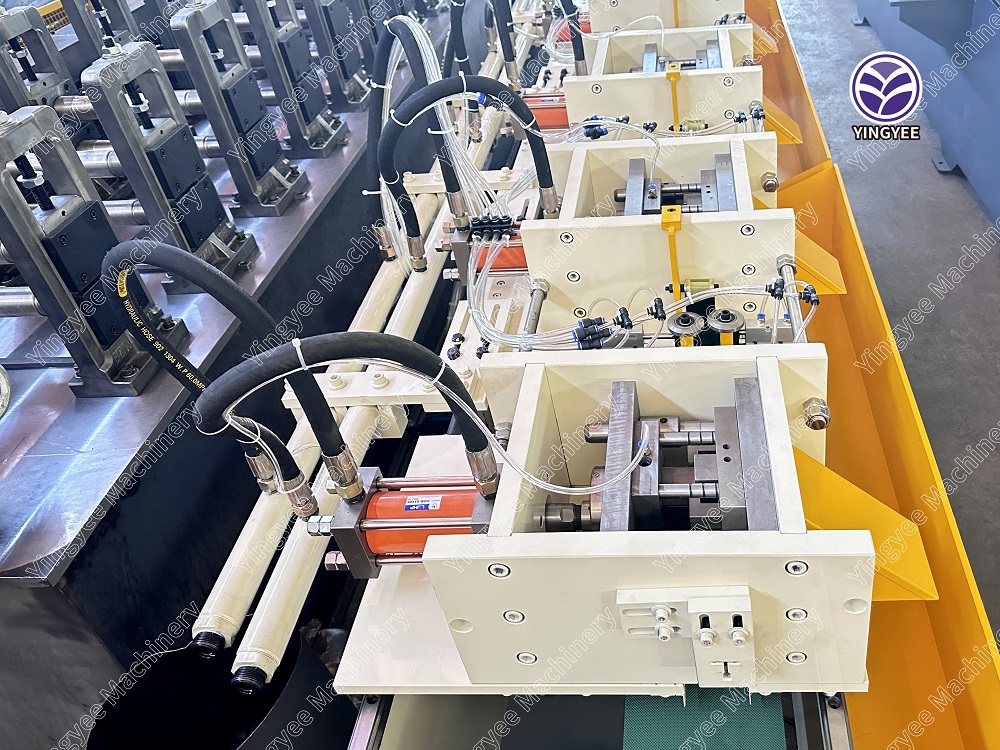 customized angle stud and track/drawall/c channel/main channel/wall angle roll forming machine