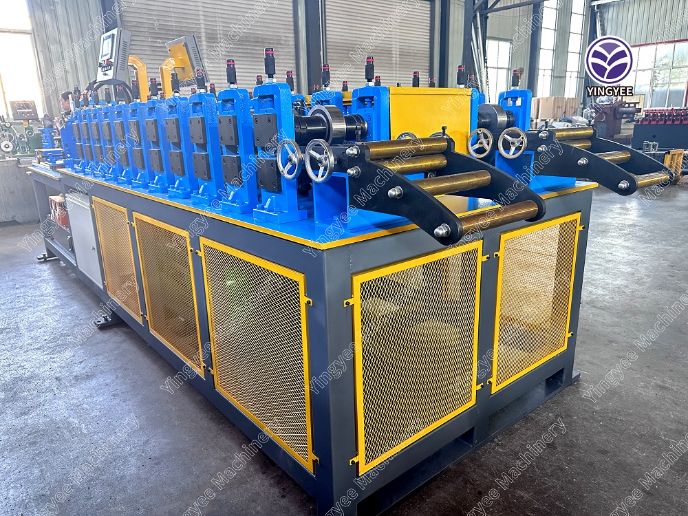 vertical large span roll forming machine