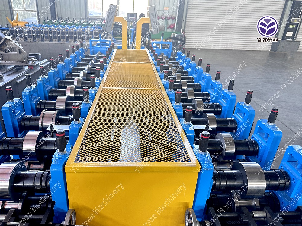 large span roll forming machine