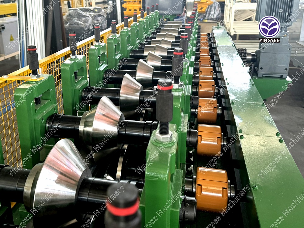 pv solar bracket roll forming machine