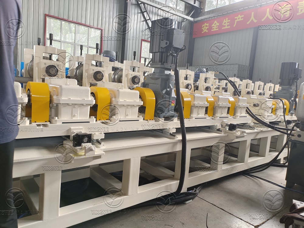metal shutter door roll forming machine