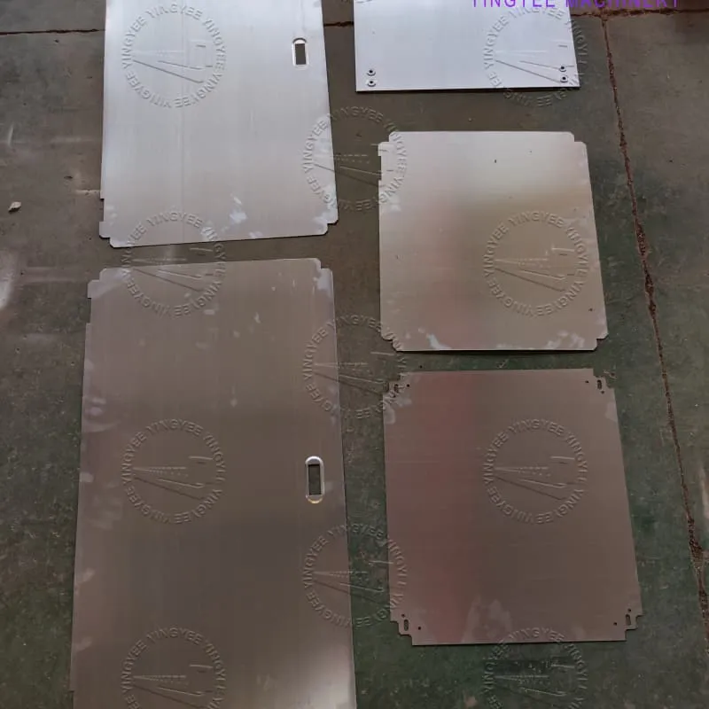 Door back installation panels machine Door back installation panels machine