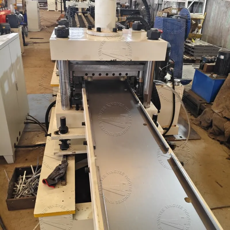 Door back installation panels machine Door back installation panels machine