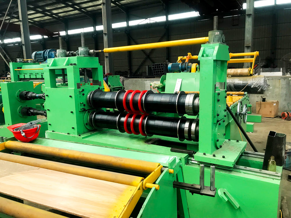 stud and track rolling machine