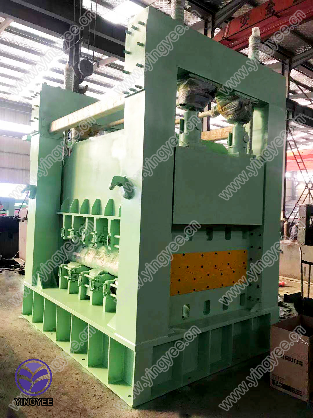 guard rail forming machine