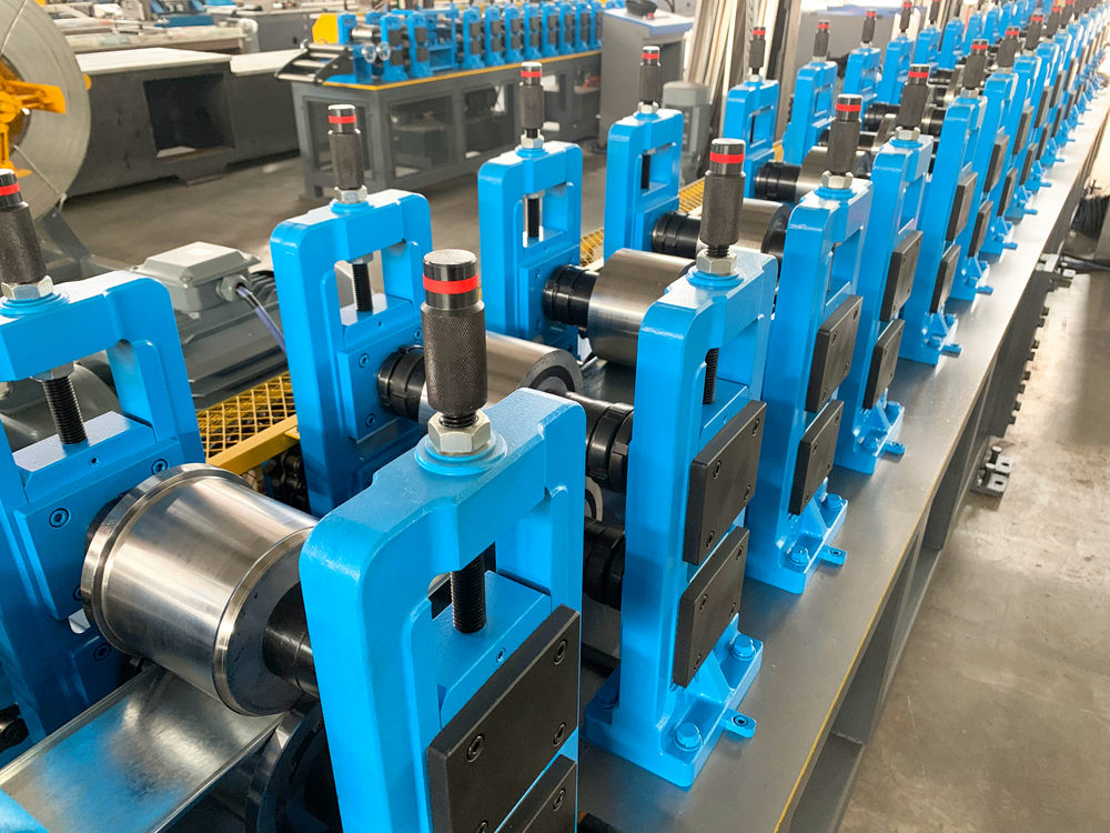 storage system profiles forming machine