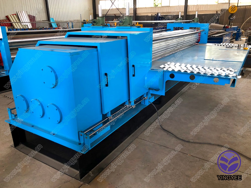 corrugated metal roofing machine