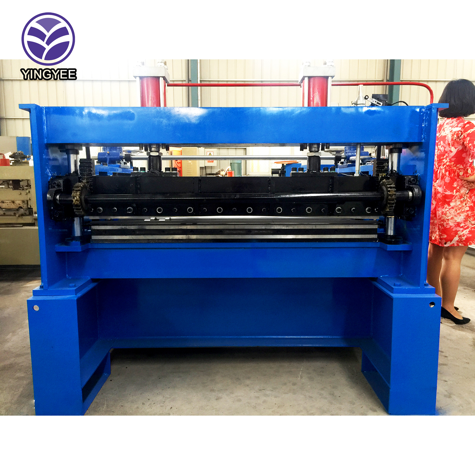 large span roll forming machine