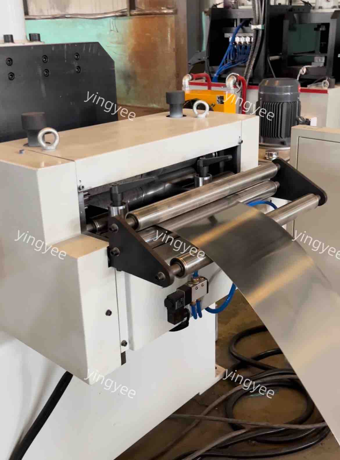corrugated sheet cold roll former