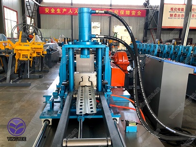 guard rail forming machine