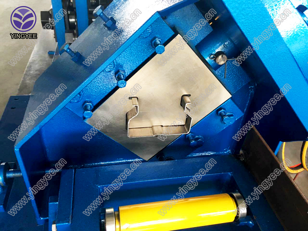ceiling t bar roll forming machine