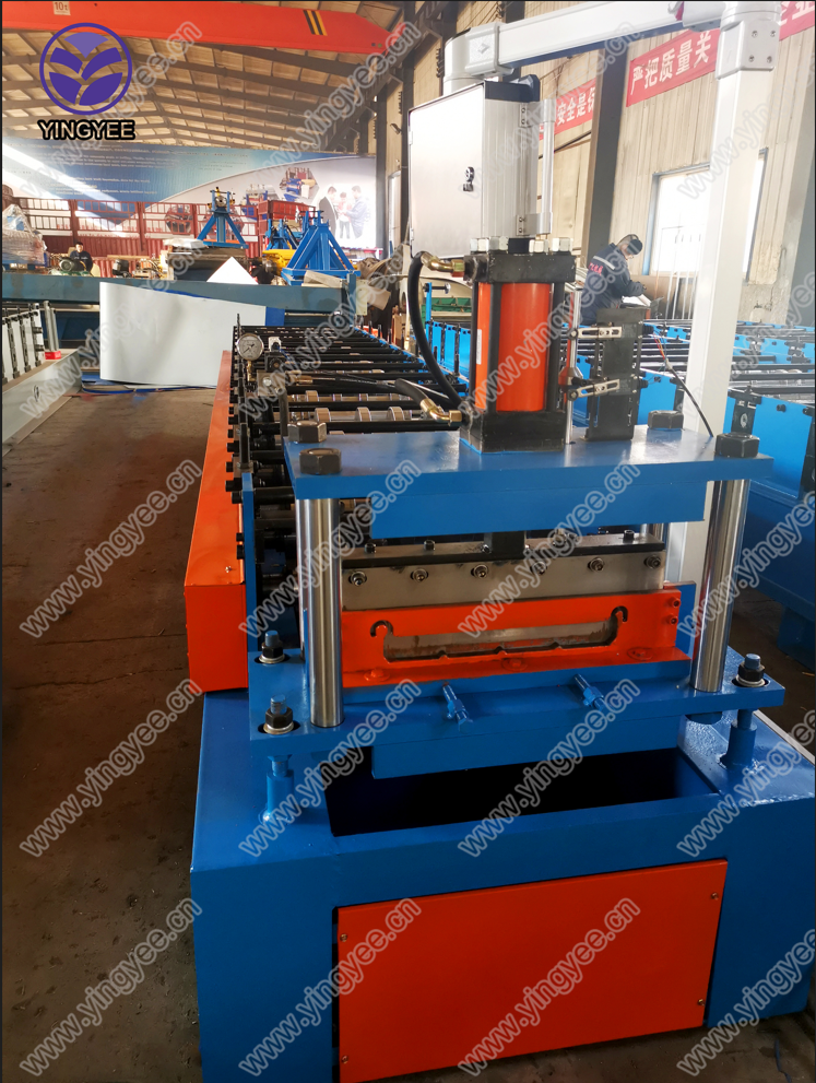 metal stud and track roll forming machine