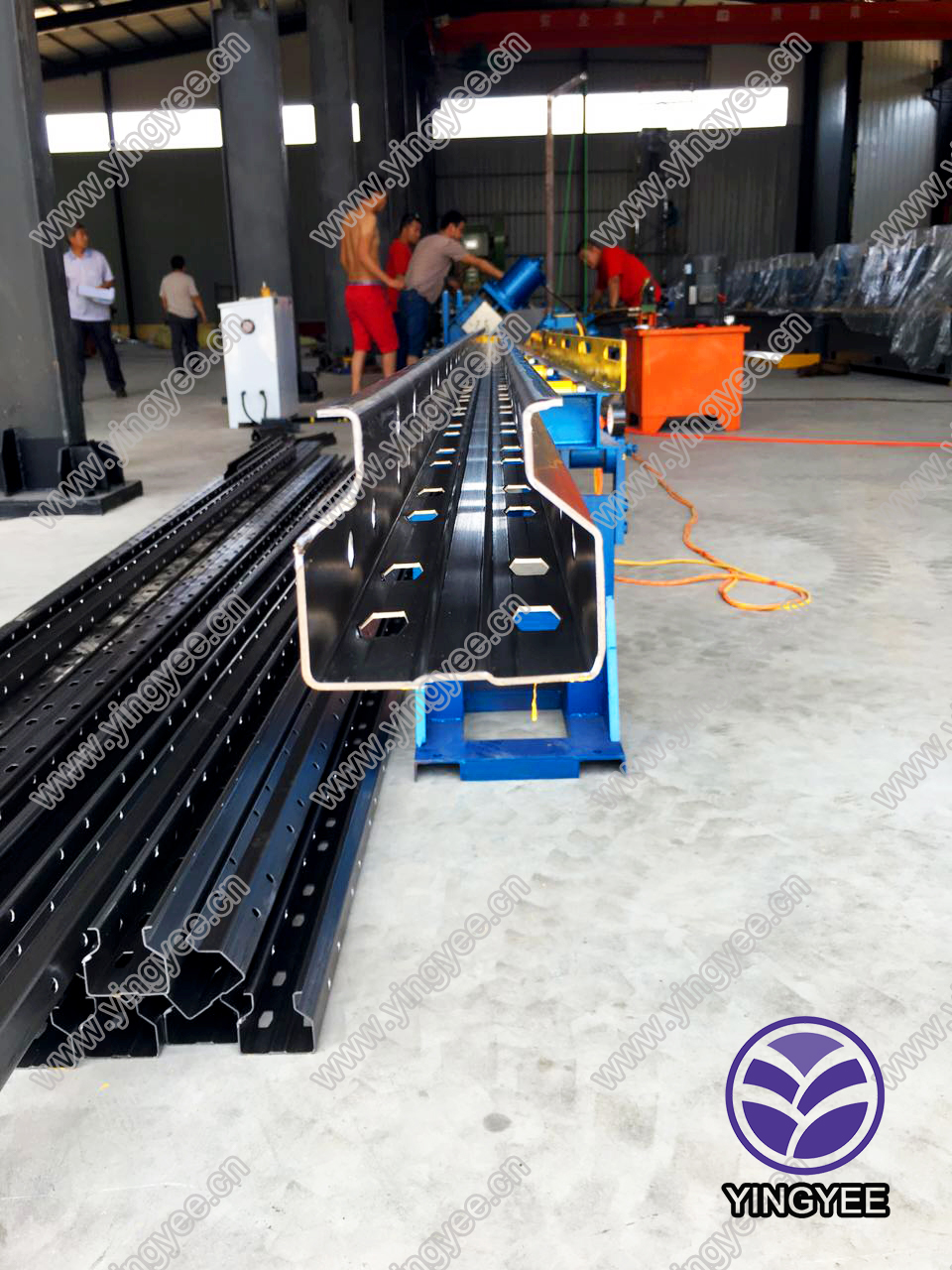 highway steel guardrail roll forming machine