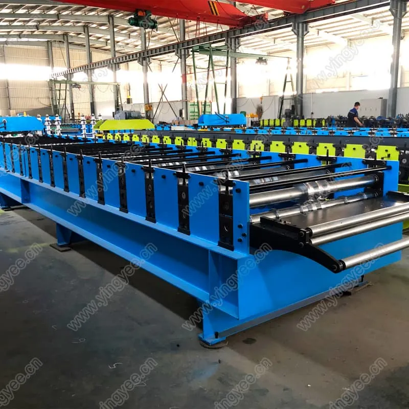 Corrugated roof sheet roll forming machine
