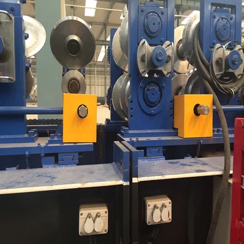 changeable z purlin roll forming machine
