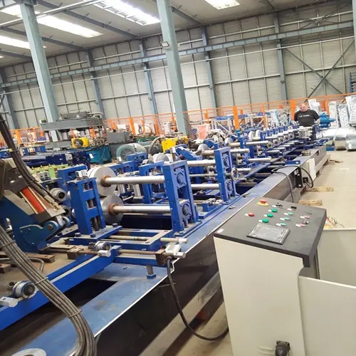 close deck floor roll forming machine