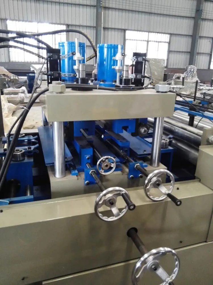 automatic downspout steel square round pipe machine