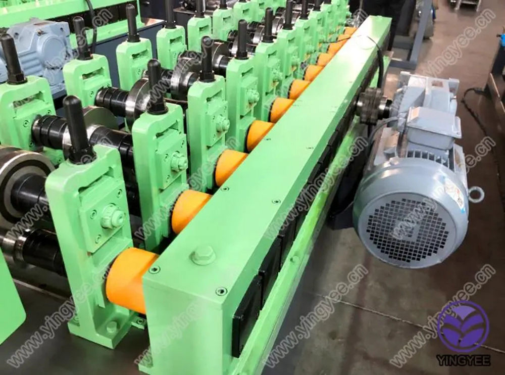 metal rolling door cold forming machine
