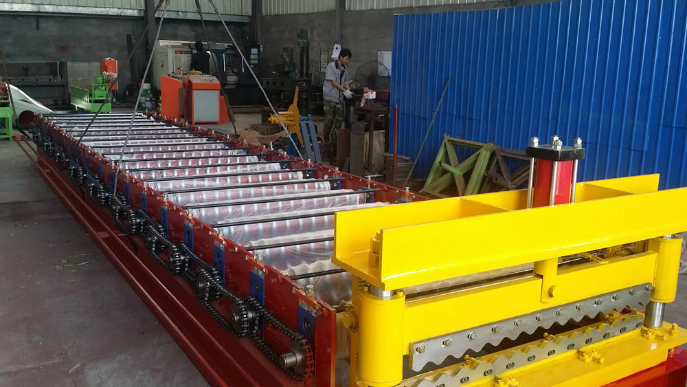 china sandwich panel machine