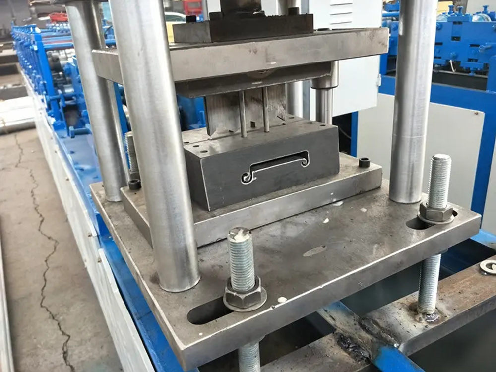 machineyingyee.com