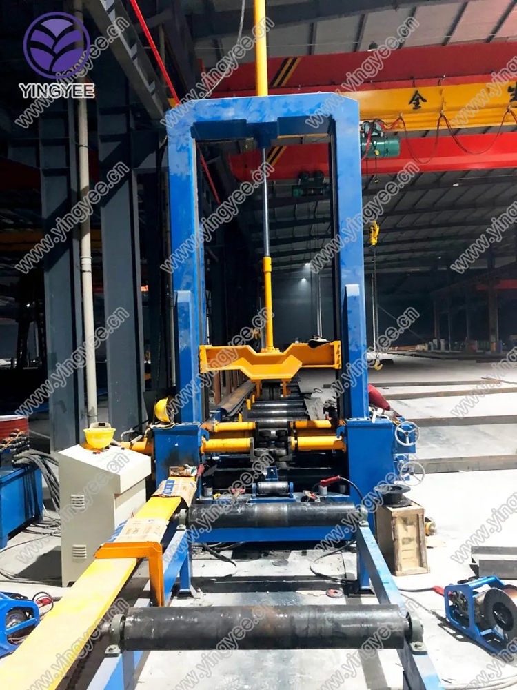roller shutter door slat machine