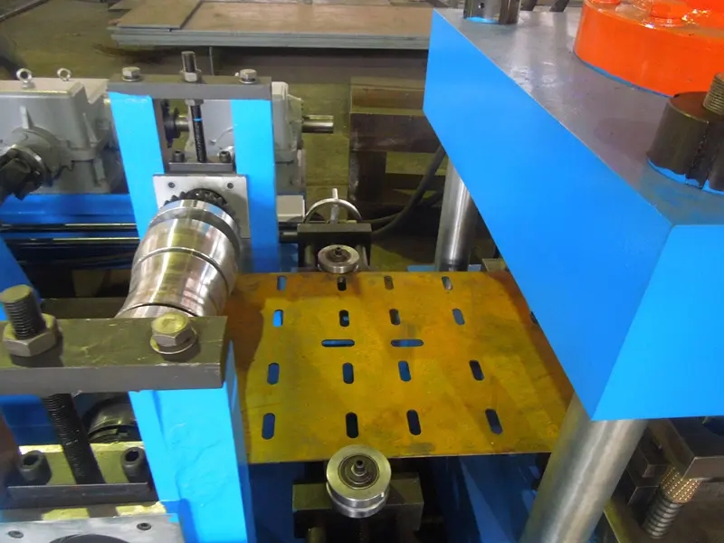 solar tracking steel channel roll former