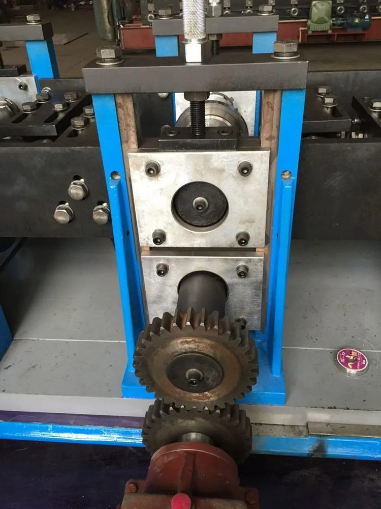 metal stud machine