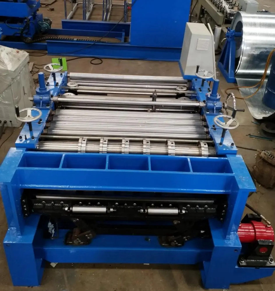 stud and track forming machine
