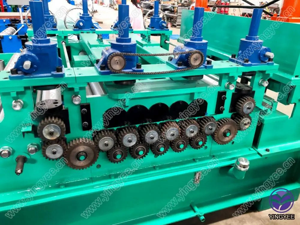 metal storage rack /upright pillar roll forming machine