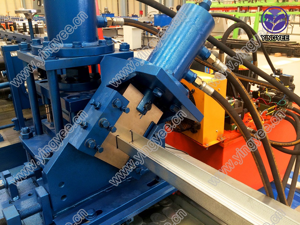 roof panel roll forming machine