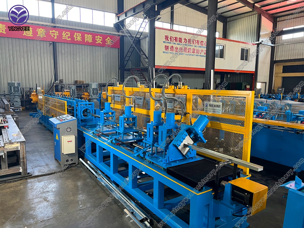 cold roll roof forming machine